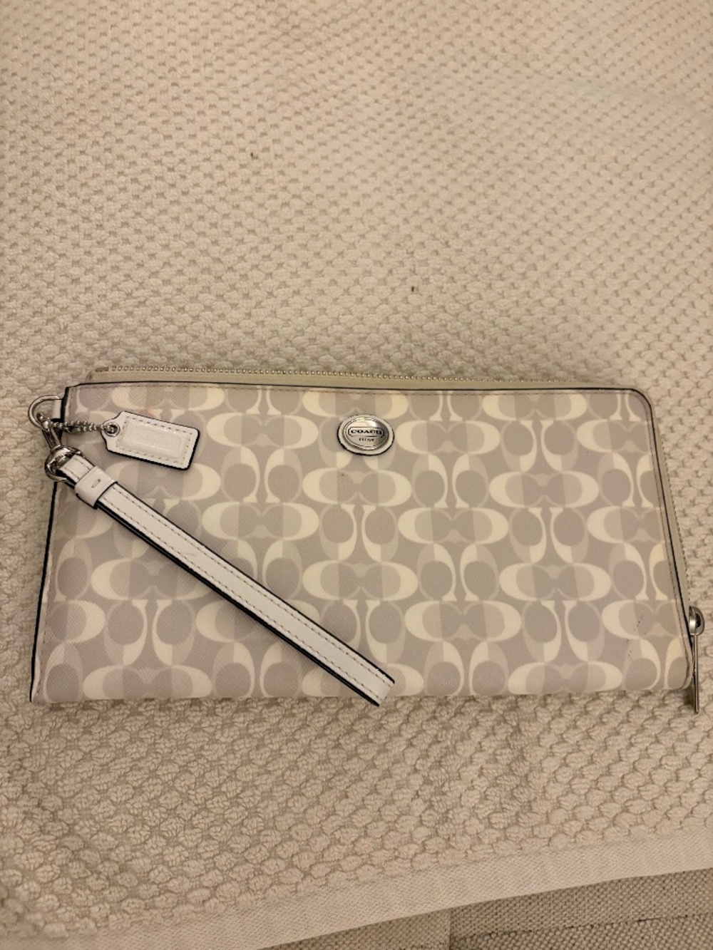 Coach Bags Signature Canvas Large Corner Zip Wristlet